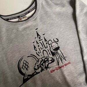 Vintage Disney World Gray  Sweatshirt XXL Castle Graphic Crewneck